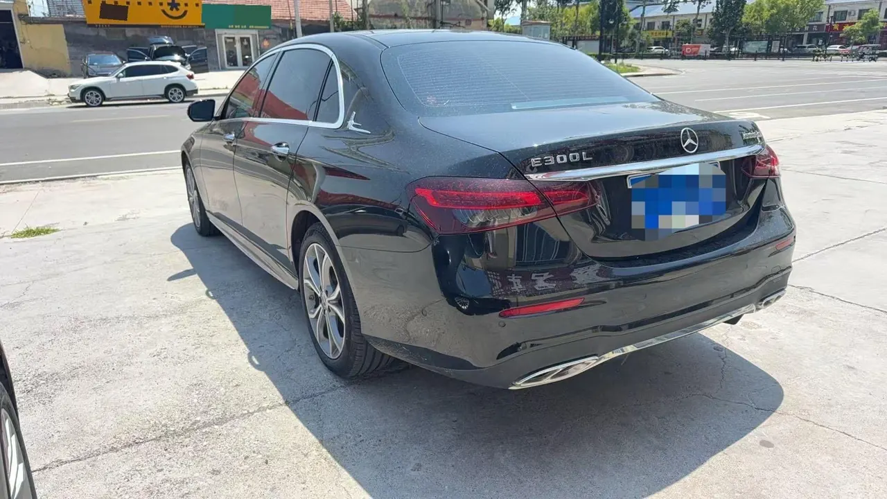 Mercedes Benz E Class 2022 E 300 L 2.0T Sports Fashion (Change 2) Automatic Gear 5