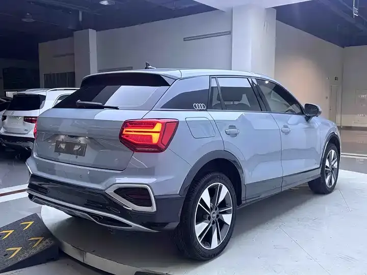 Audi Q2L 2022 35 TFSI Fashion Elegant 6