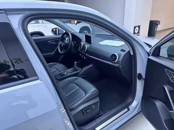 Audi Q2L 2022 35 TFSI Fashion Elegant 9