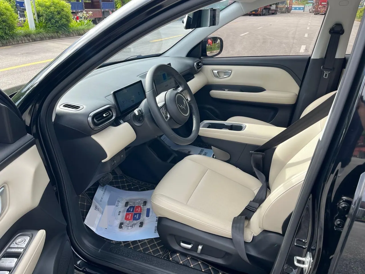 WuLing 2024 Plantronics PLUS 510km Flagship Automatic Gear 3