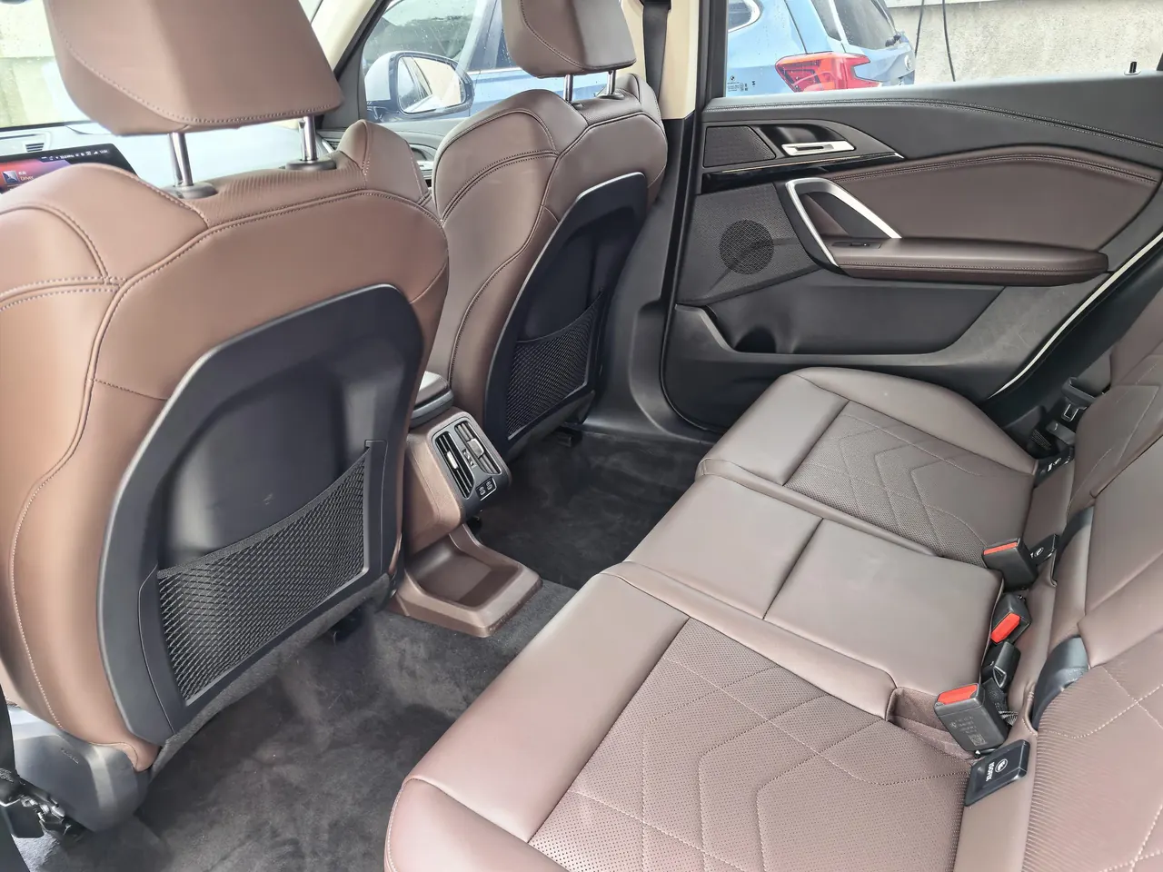 BMW 2023 X1 sDrive20Li 1.5T X Design Package Automatic Transmission 7