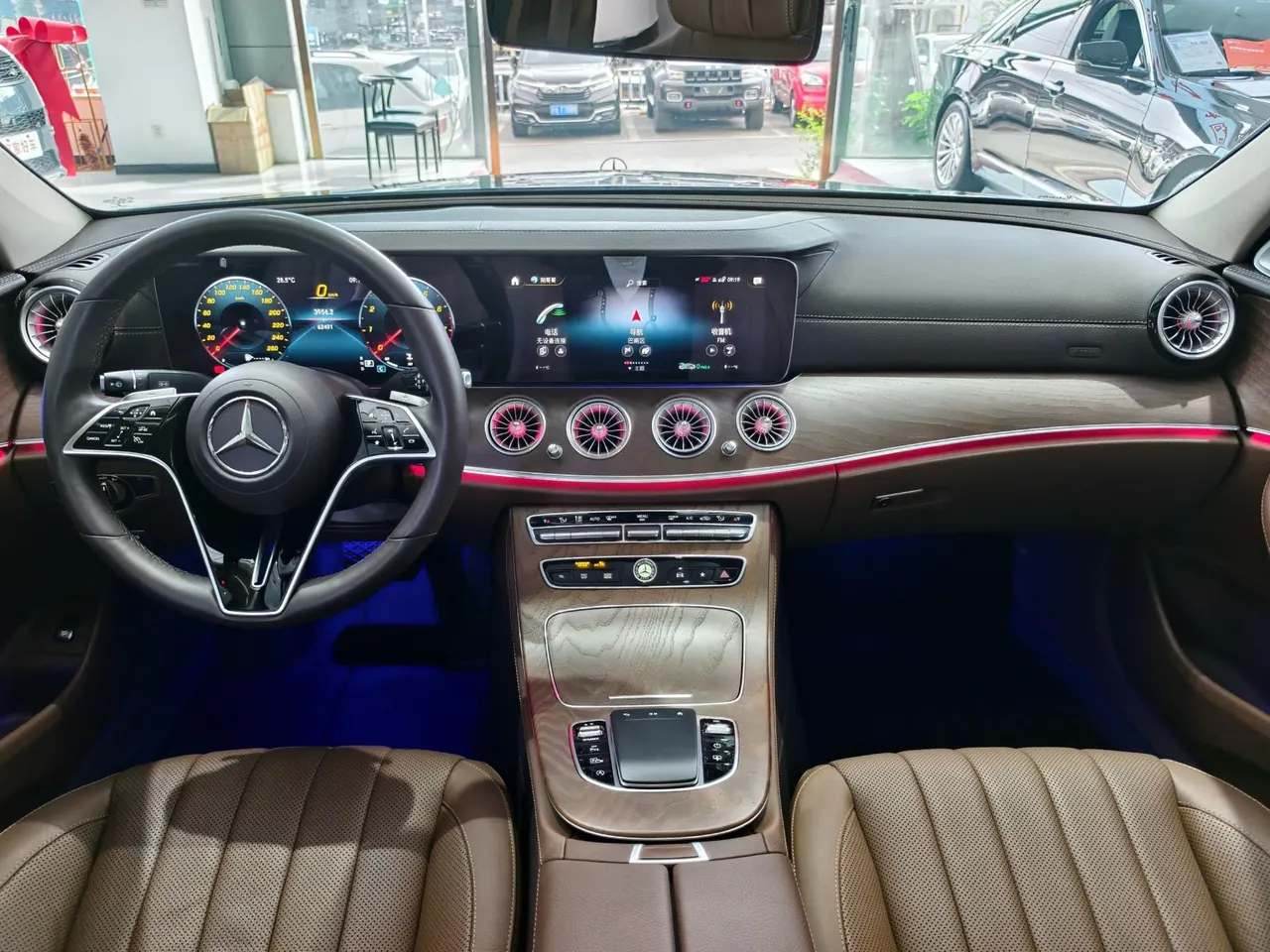 Mercedes Benz E Class 2021 E 300 L 2.0T Honorable Automatic Gear 4