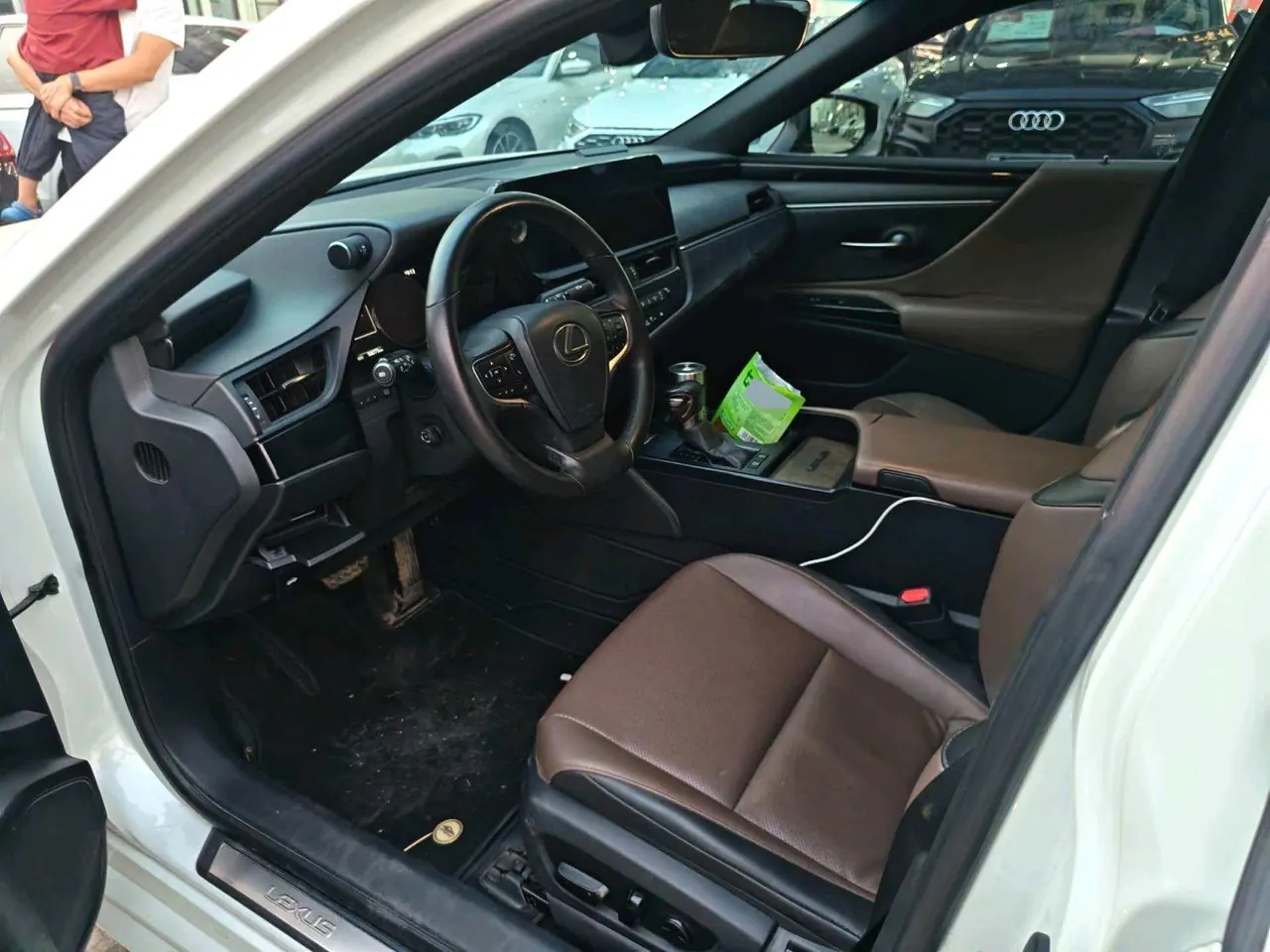 Lexus ES (Imported) 2023 ES200 2.0 Stepless Premium Edition Automatic Gear 4
