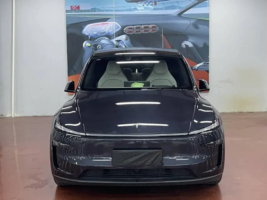 Tesla 2025 Model Y L Long Endurance All-Wheel Drive Automatic Transmission 2