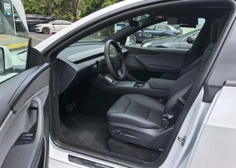 Tesla 2024 Model Y rear-wheel drive version automatic transmission 4