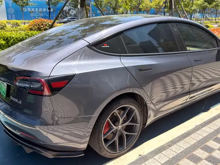 Model 3 2022 Performance high-performance all-wheel drive 3