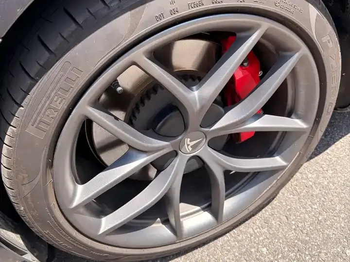 Model 3 2022 Performance high-performance all-wheel drive 6