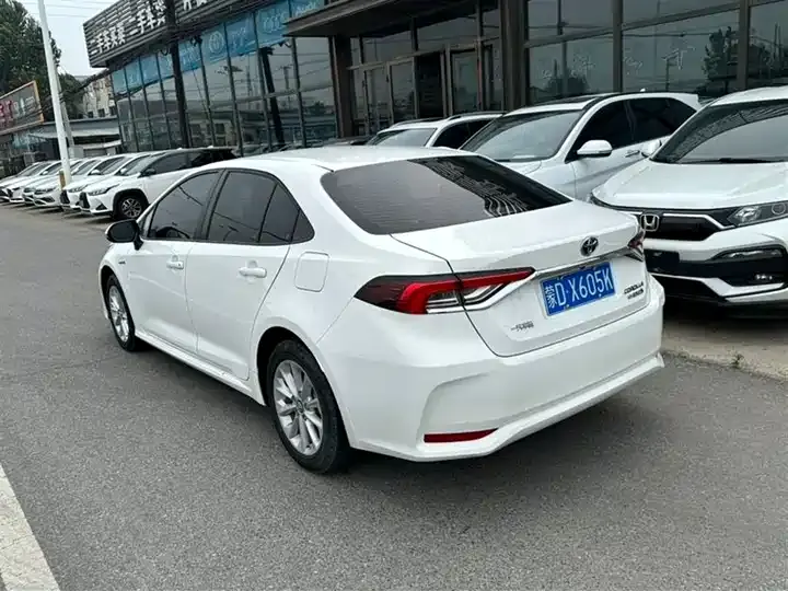 Corolla 2021 Double Engine 1.8L E-CVT Elite Edition 4