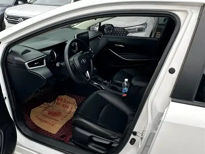 Corolla 2021 Double Engine 1.8L E-CVT Elite Edition 7