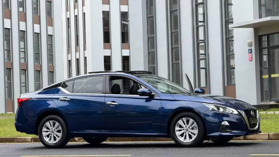 Nissan 2020 Teana 2.0 Stepless XL Comfort Edition Automatic Gear 3