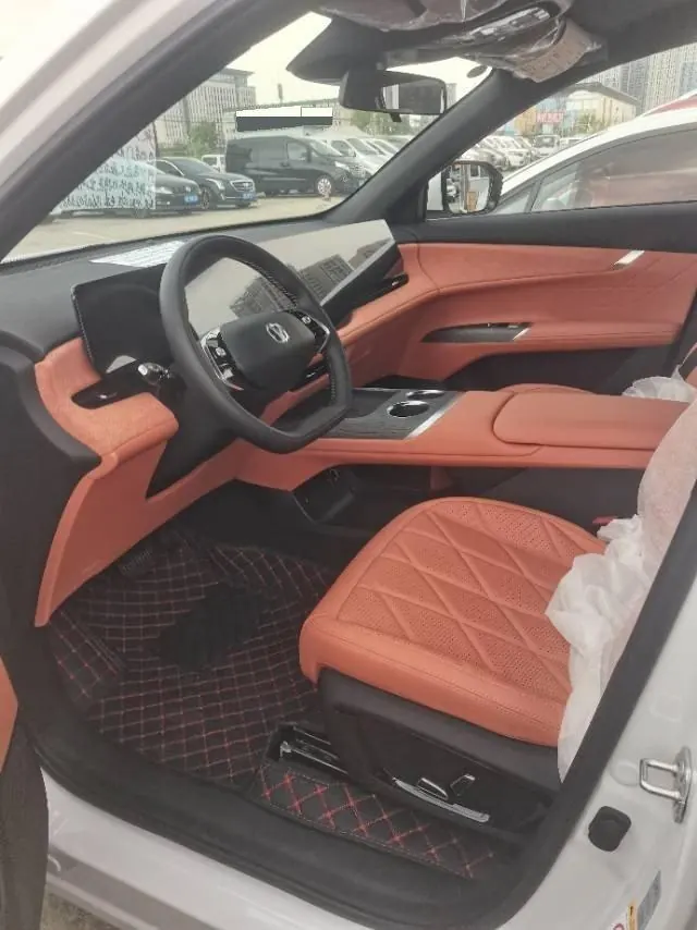ChangAn 2025 CS75 PLUS 1.5T New Blue Whale Prestige Automatic 4
