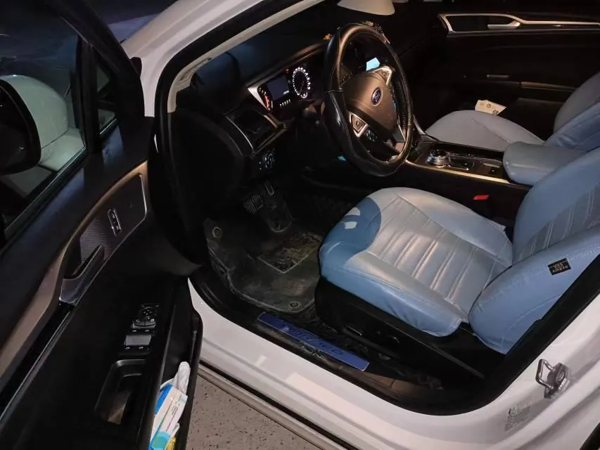 Ford 2020 Mondeo 1.5T EcoBoost 180 Fashion Automatic 3