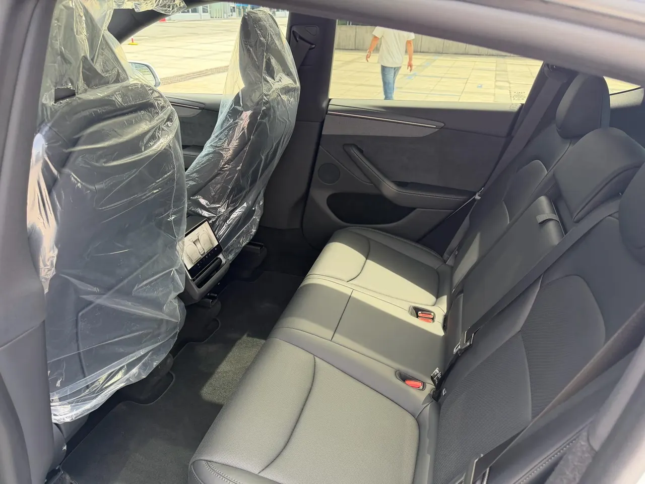 Tesla 2026 Model Y long endurance all-wheel drive version automatic transmission 7