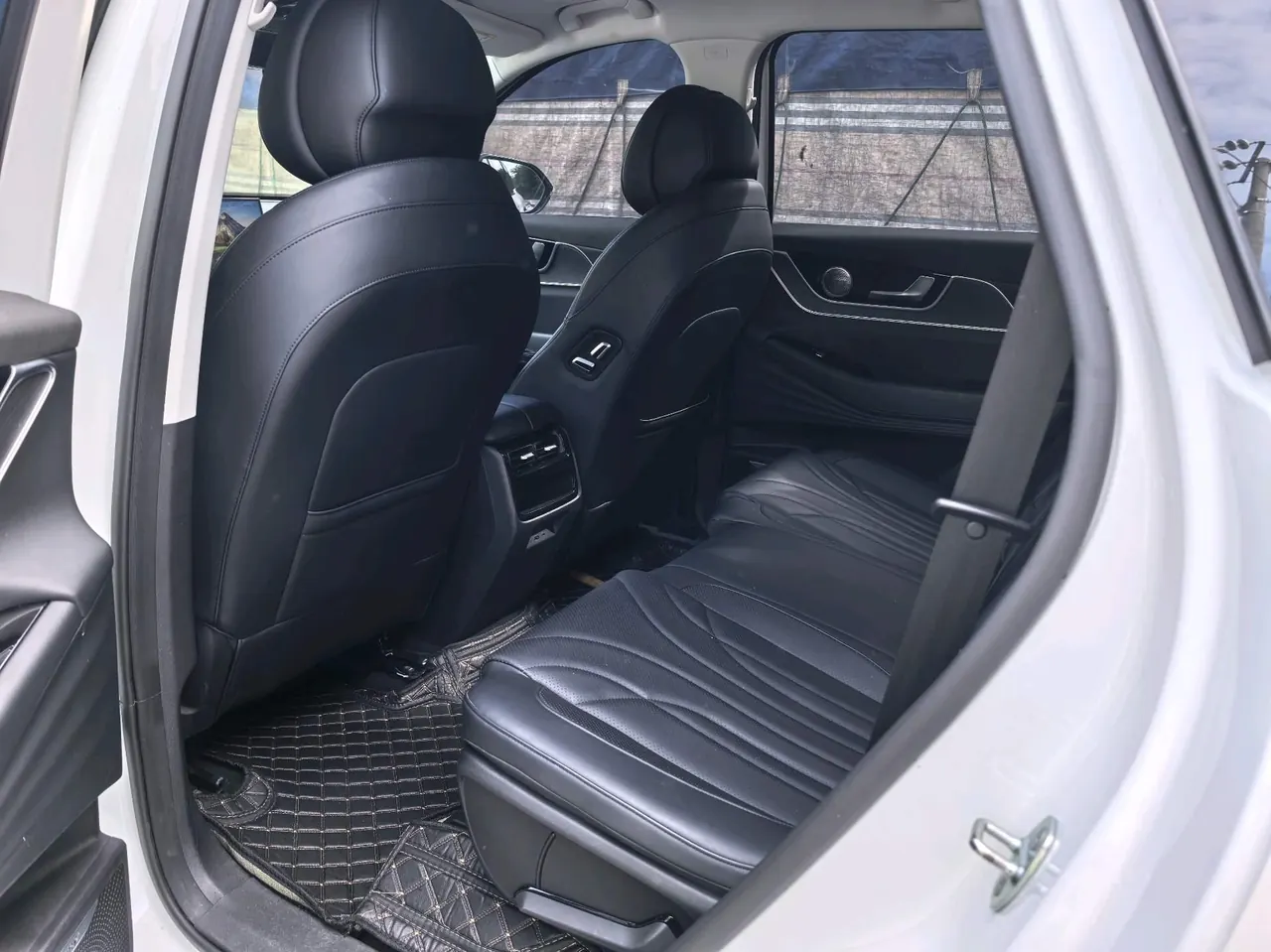 Chery 2024 Fengyun T9 C- DM 1.5T 120 Long Endurance Comfortable 7-seat Automatic Gear 6