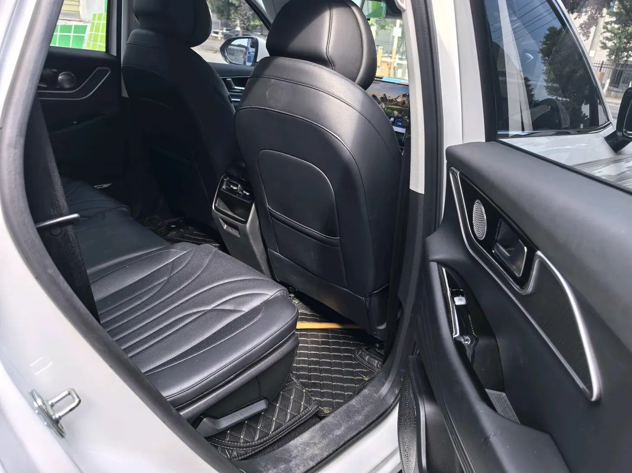 Chery 2024 Fengyun T9 C- DM 1.5T 120 Long Endurance Comfortable 7-seat Automatic Gear 9