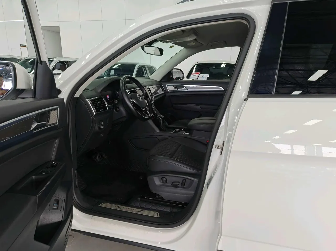 Volkswagen 2020 Tuang 2.0TSI 380TSI Four-wheel Drive Comfort Edition Automatic Gear 4