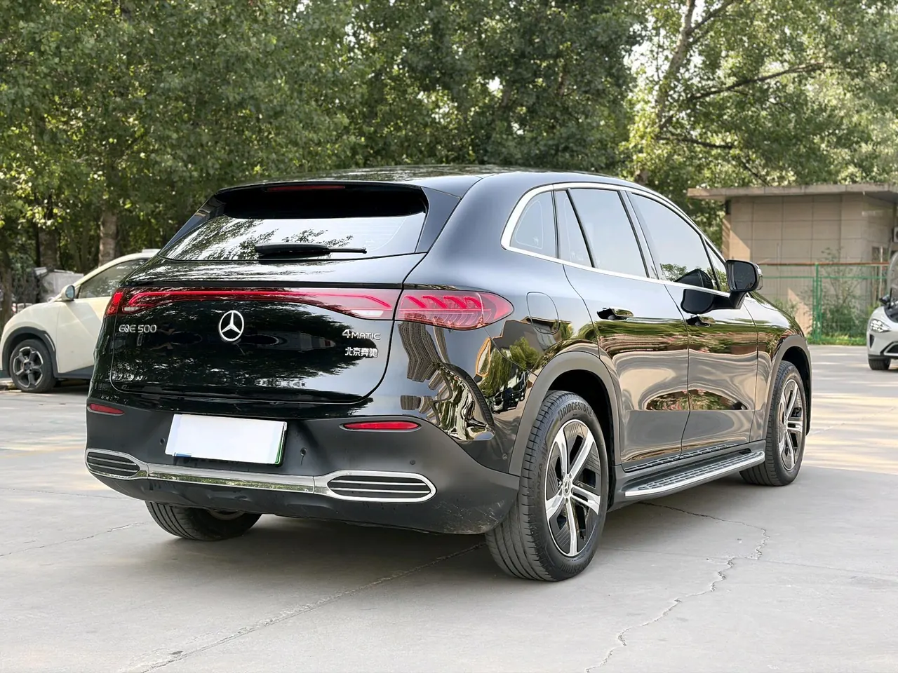 Mercedes Benz 2024 EQE SUV 500 4MATIC EQE SUV 500 4MATIC Pioneer Edition Automatic 10
