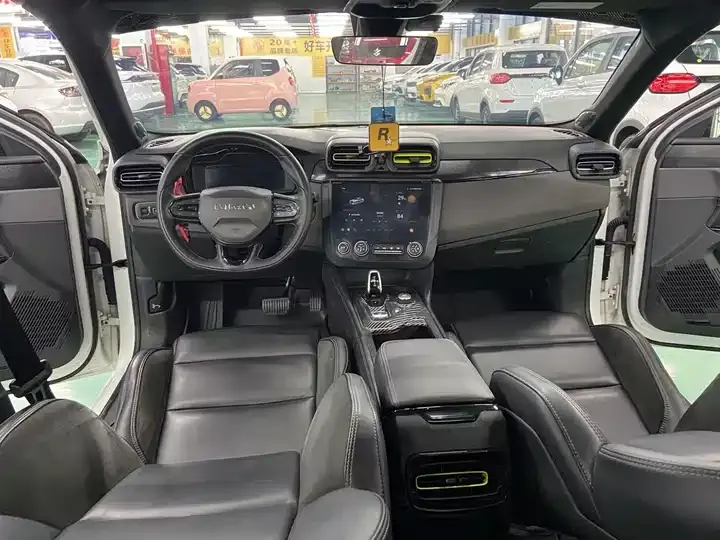LYNK&amp;CO 03 2019 1.5TD DCT Pro Edition VI 8