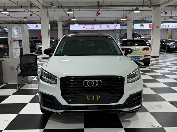 Audi Q2L 2020 35 TFSI Enterprising Dynamic 3