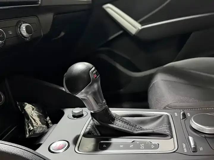 Audi Q2L 2020 35 TFSI Enterprising Dynamic 4