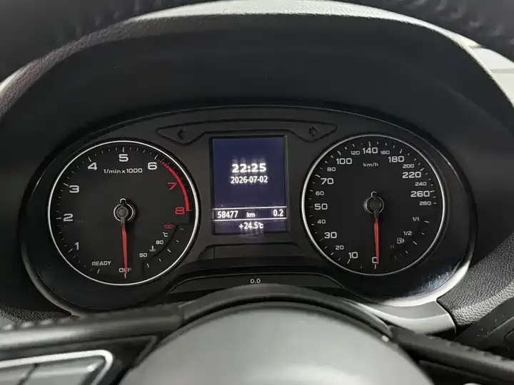 Audi Q2L 2020 35 TFSI Enterprising Dynamic 8
