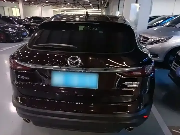 Mazda CX-4 2021 2.0L Automatic Two-Drive Blue Sky Exploration Edition 6