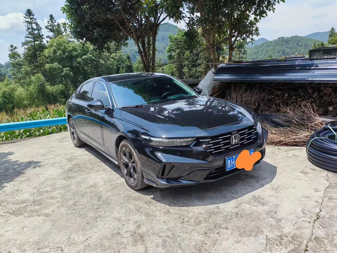 Honda 2025 11th Generation Accord 1.5T Stepless 260TURBO Sports Series Deluxe Automatic Gear 3