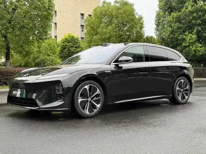 NIO ET5T 2025 75kWh Touring - View 1