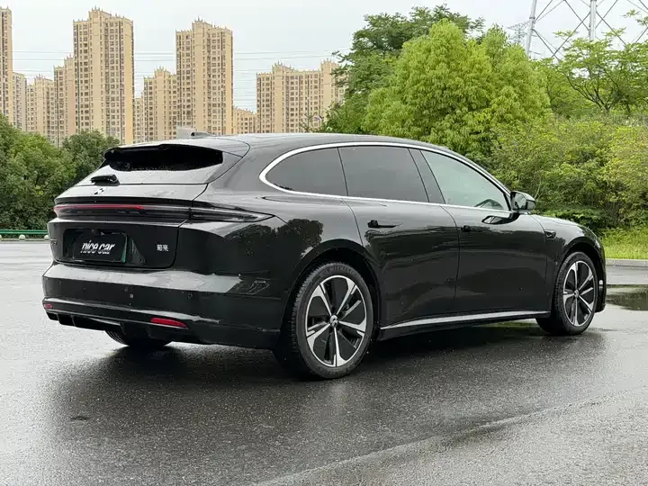 NIO ET5T 2025 75kWh Touring 5