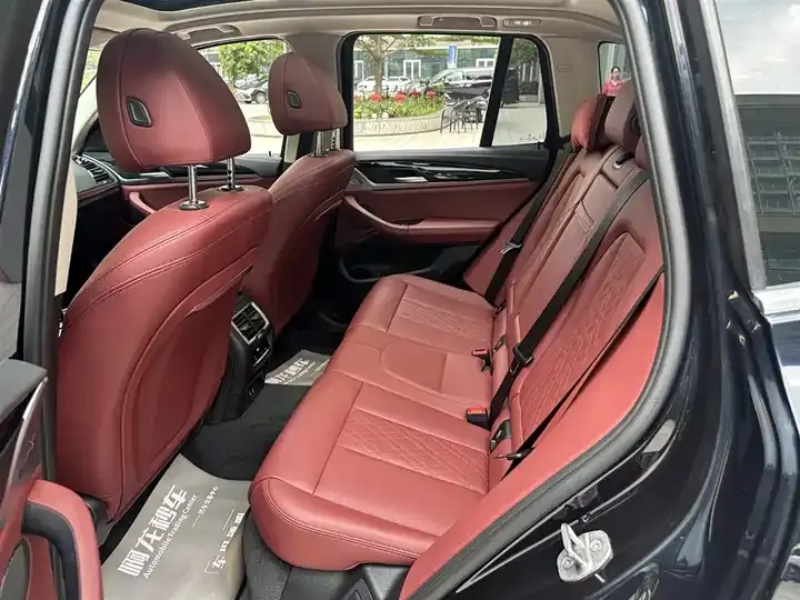 BMW X3 2022 facelift xDrive25i M sports suit 7