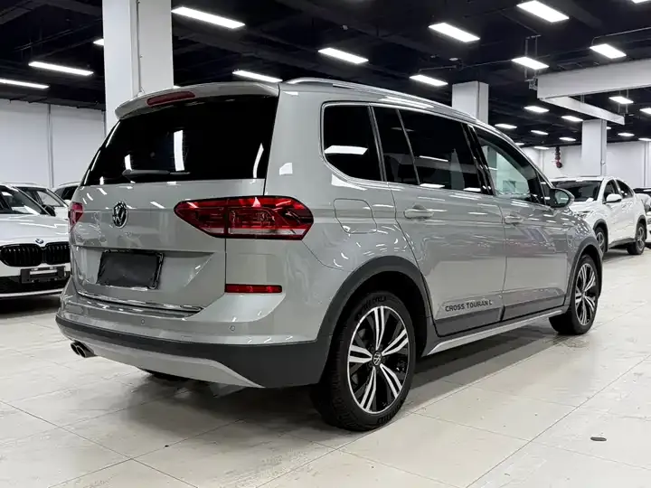 Touan 2021 Touan L 280TSI DSG Extension Deluxe Edition 7 5