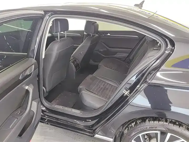 Magotan 2020 330TSI DSG Luxury Edition 11