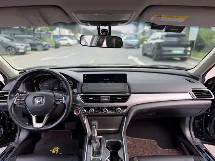 Accord 2022 260TURBO Luxury Edition 10