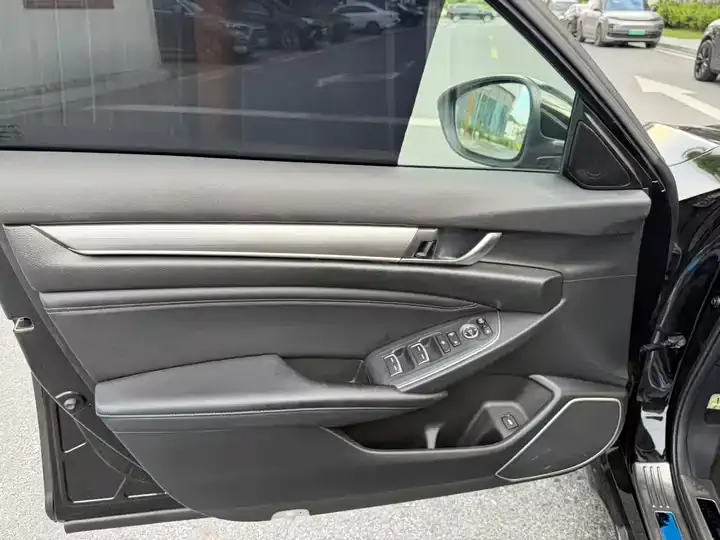 Accord 2022 260TURBO Luxury Edition 5