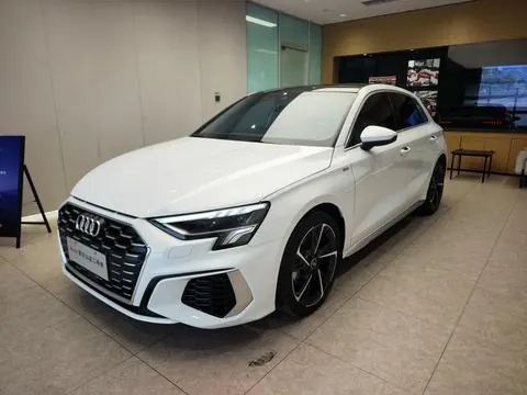 Audi A3 2024 Sportback 35 TFSI Fashion Sport - View 1