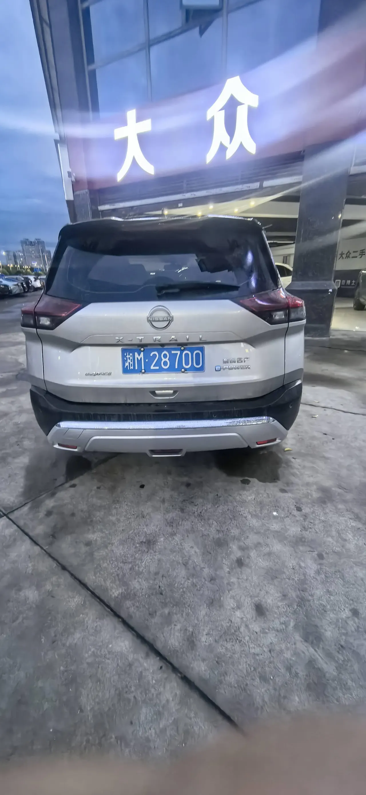 Nissan 2023 Qijun e-POWER 1.5 Super Mixed Dual Motor Four-wheel Drive Deluxe Automatic Gear 6