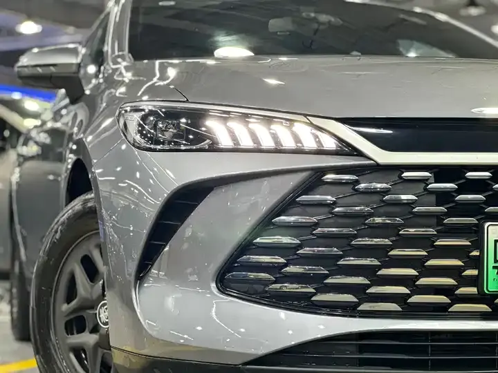 Qin PLUS 2025 DM-i Smart Driving Edition 55KM Leading Model 4