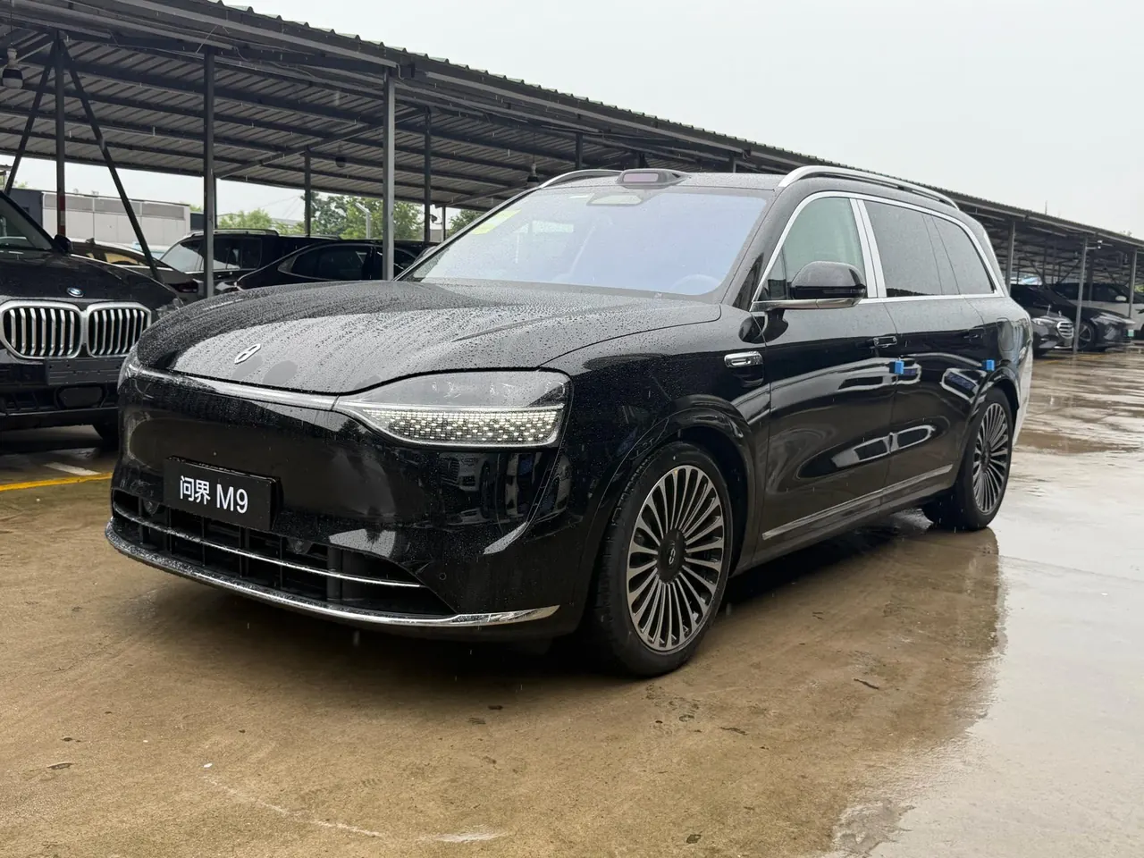 Open image lightbox: AITO 2025 AITO M9 extended range Max version 52kWh 6-seat version (896-line laser Radar) automatic gear