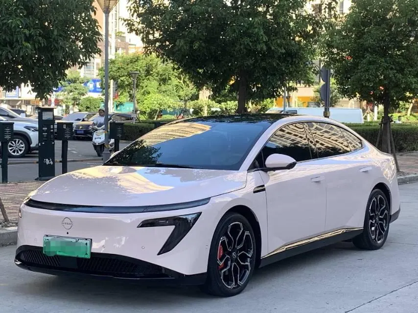 Open image lightbox: Nissan 2025 N7 625 Max Automatic