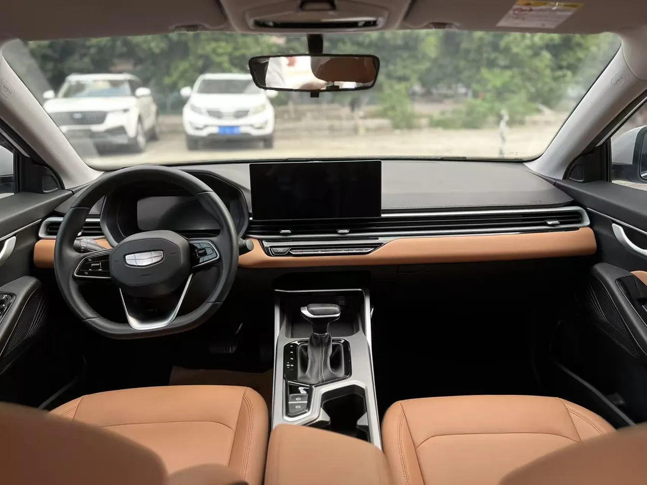 Geely 2025 Emgrand-sedan 1.5 stepless flagship automatic gear 8