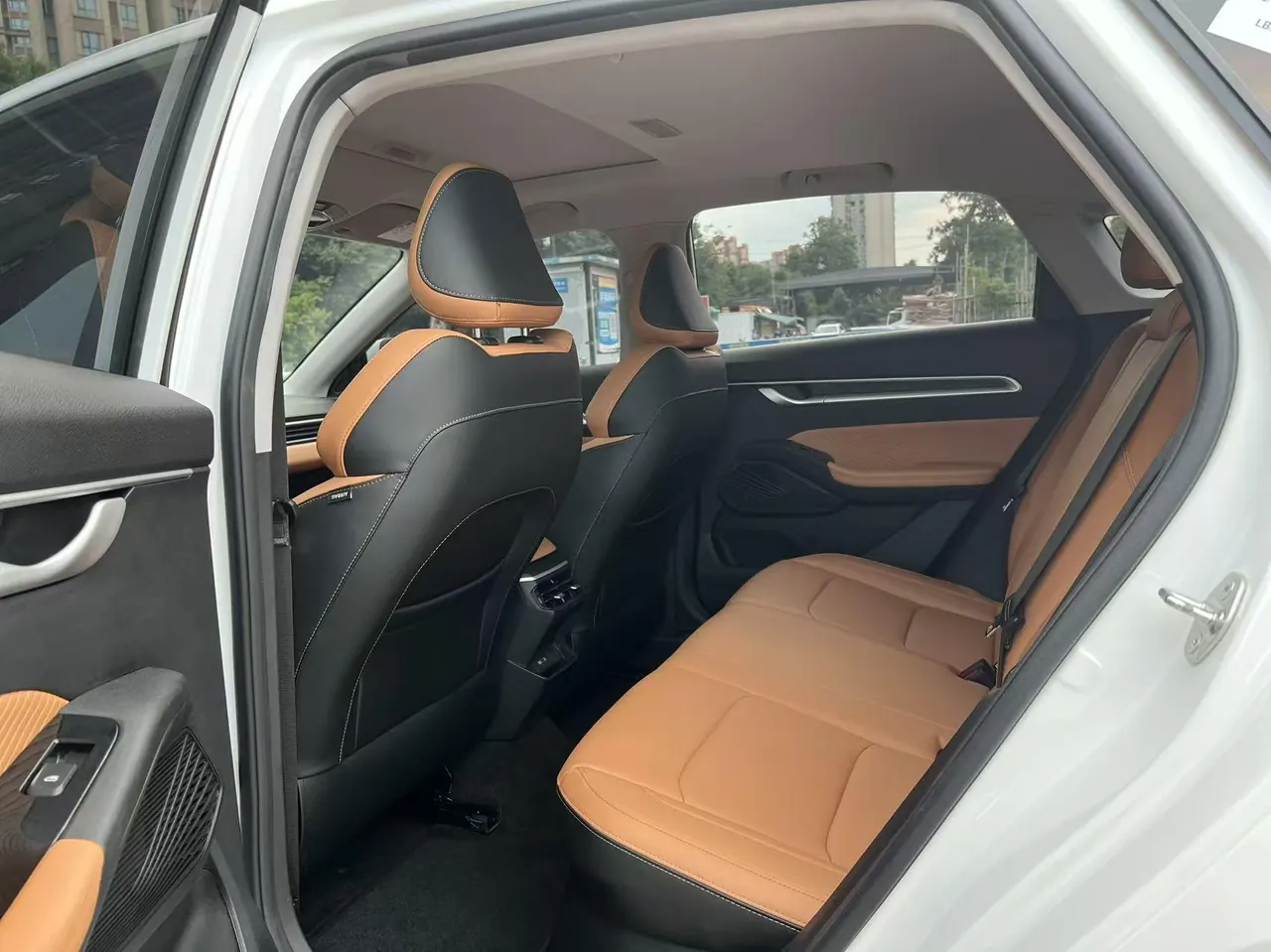Geely 2025 Emgrand-sedan 1.5 stepless flagship automatic gear 9