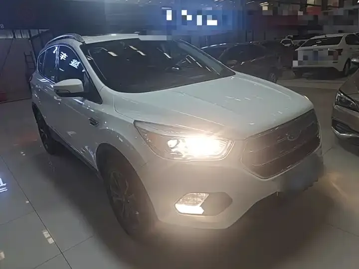 Maverick 2019 EcoBoost 9000.00g Platinum Wing Country VI 4
