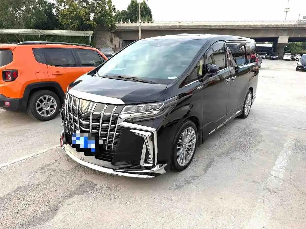 Открыть галерею: Toyota Wilfa (Imported) 2020 Wilfa 2.5 Stepless HV Distinguished Edition Automatic Gear