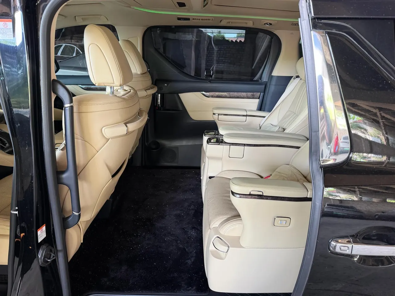 Toyota Wilfa (Imported) 2020 Wilfa 2.5 Stepless HV Distinguished Edition Automatic Gear 5