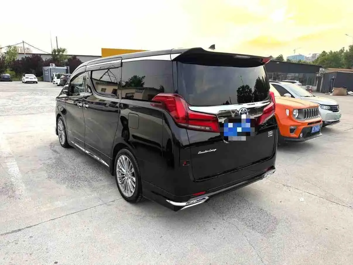Toyota Wilfa (Imported) 2020 Wilfa 2.5 Stepless HV Distinguished Edition Automatic Gear 7