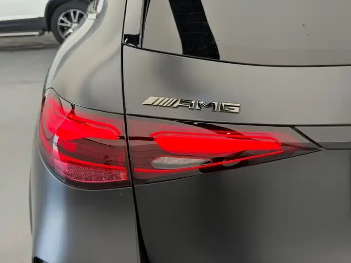 Mercedes Benz GLC AMG 2024 AMG GLC 43 4MATIC 12