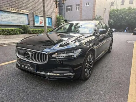 Volvo S90 2024 B5 Zhiyi Deluxe Edition - View 1