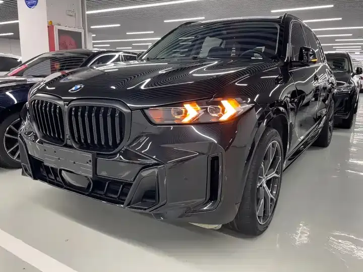 BMW X5 2024 xDrive 30Li M sports obsidian night suit - View 1