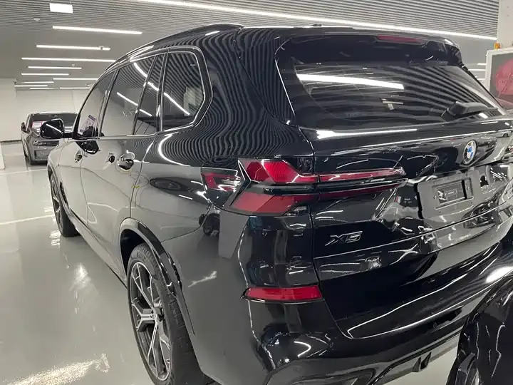 BMW X5 2024 xDrive 30Li M sports obsidian night suit 12