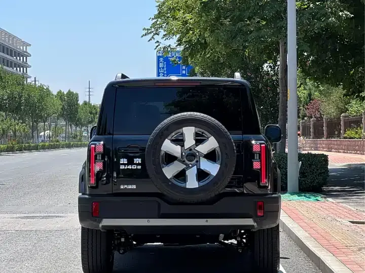 Beijing off-road BJ40 extended range 2026 long endurance 201 Max 10